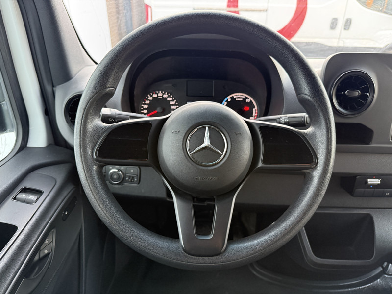 Kassebil, Elektrisk varebil Mercedes-Benz eSprinter 312 L2H2 100% Elektrisch 55kWh 168km WLTP 80kw Snelladen Climate Control Camera Stoelverwarming: bilde 19 Kassebil, Elektrisk varebil Mercedes-Benz eSprinter 312 L2H2 100% Elektrisch 55kWh 168km WLTP 80kw Snelladen Climate Control Camera Stoelverwarming: bilde 19