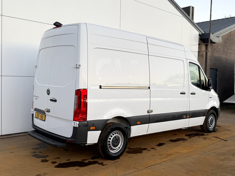 Mercedes-Benz eSprinter eSprinter L2H2 55 kWh ALL-IN PRIJS L2H2 55kWh 168km WLTP 80kw Snelladen Climate Control Camera Stoelverwarming - Kassebil, Elektrisk varebil: bilde 3 Mercedes-Benz eSprinter eSprinter L2H2 55 kWh ALL-IN PRIJS L2H2 55kWh 168km WLTP 80kw Snelladen Climate Control Camera Stoelverwarming - Kassebil, Elektrisk varebil: bilde 3