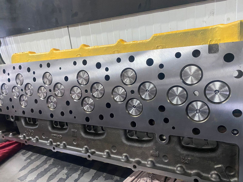 Caterpillar C11/C13 - Sylinderblokk: bilde 2 Caterpillar C11/C13 - Sylinderblokk: bilde 2