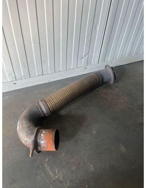 Liebherr A904 Li/A904C Li/R904/R904C - Eksosrør: bilde 2 Liebherr A904 Li/A904C Li/R904/R904C - Eksosrør: bilde 2