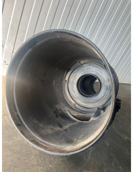 Liebherr R904 / A904C Li / A904 Li / A900C Li / A900C / R900C Li / R904C / R900C Li - Luftinntakssystem: bilde 3 Liebherr R904 / A904C Li / A904 Li / A900C Li / A900C / R900C Li / R904C / R900C Li - Luftinntakssystem: bilde 3