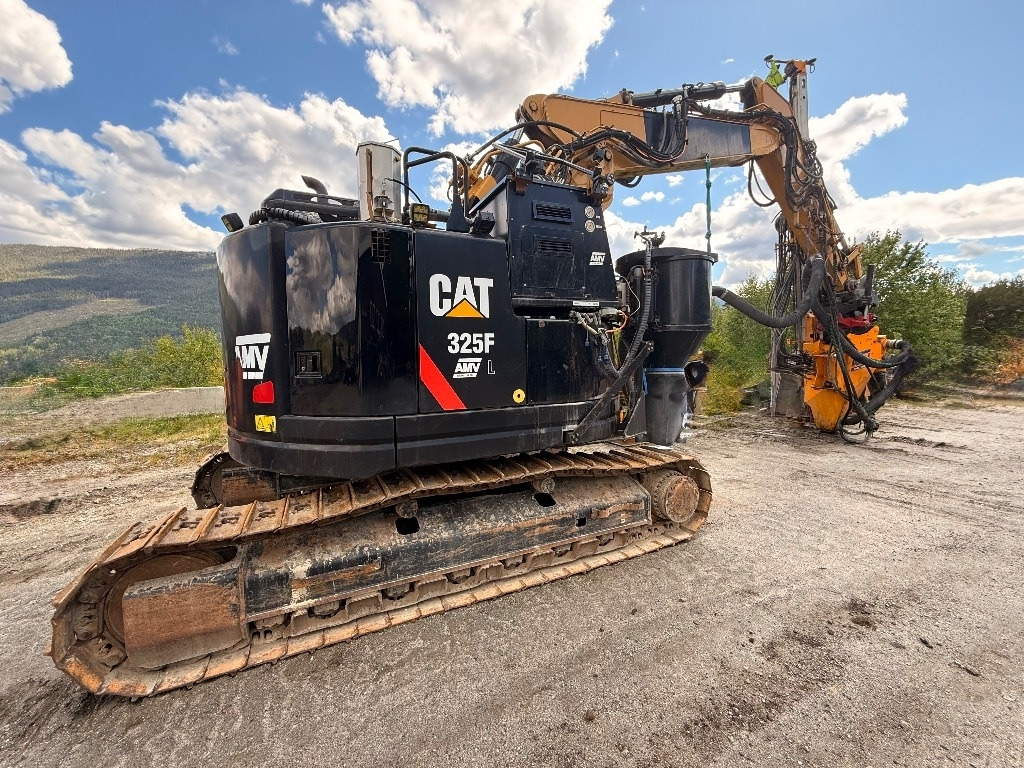 CAT 325 FL CR - Gravemaskin: bilde 1 CAT 325 FL CR - Gravemaskin: bilde 1