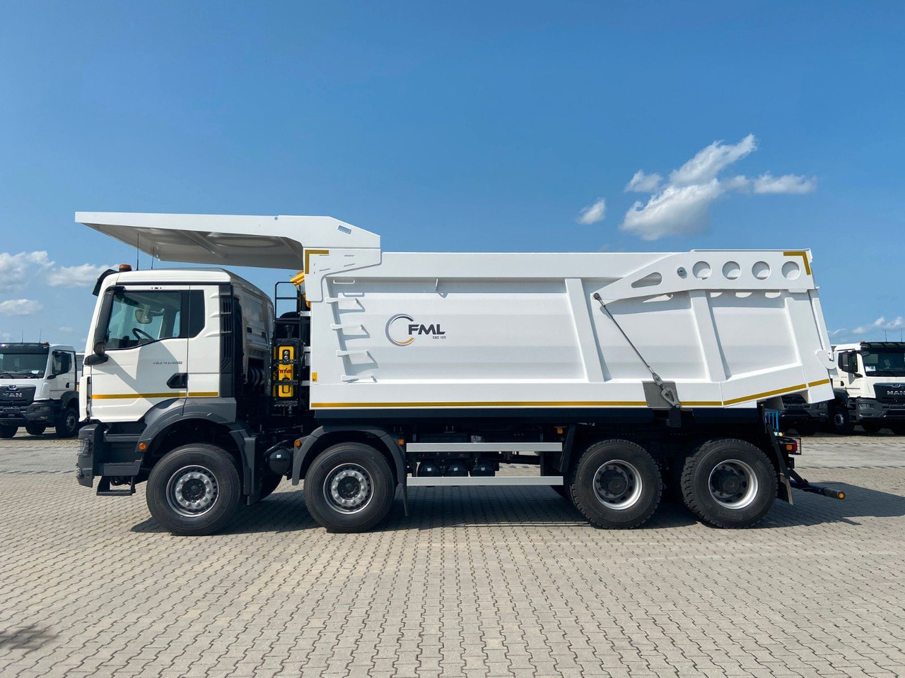 MAN TGS 44.400 8x4 EURO2 FML MINE KIPPER 23M3 MAN TGS 44.400 8x4 EURO2 FML MINE KIPPER 23M3 - Tippbil: bilde 5 MAN TGS 44.400 8x4 EURO2 FML MINE KIPPER 23M3 MAN TGS 44.400 8x4 EURO2 FML MINE KIPPER 23M3 - Tippbil: bilde 5