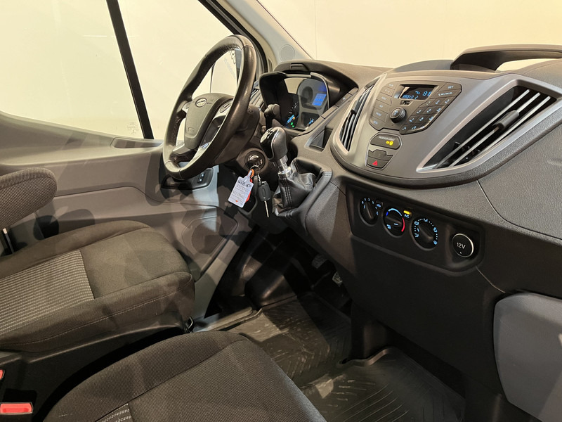 Ford Transit 2.0 TDCI L2H2 130 PK Trend / Euro 6 / Airco / Cruise Control / Trekhaak / PDC / 3-Zits / 42.300 KM !! BPM VRIJ !! - Kassebil: bilde 3 Ford Transit 2.0 TDCI L2H2 130 PK Trend / Euro 6 / Airco / Cruise Control / Trekhaak / PDC / 3-Zits / 42.300 KM !! BPM VRIJ !! - Kassebil: bilde 3