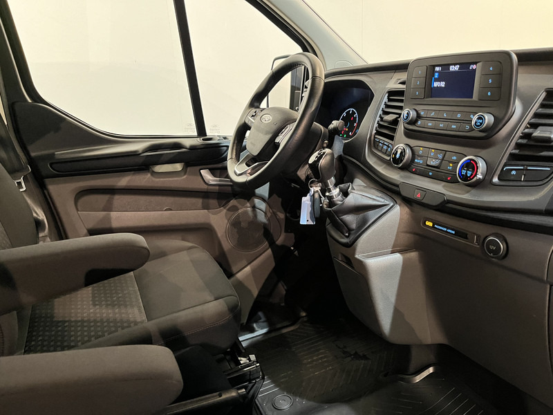 Ford Transit Custom 280 2.0 TDCI L1H1 Trend 130 PK / Euro 6 / Airco / Trekhaak / Cruise Control / PDC / 49.000 KM !! / BPM VRIJ !! - Små varebil: bilde 3 Ford Transit Custom 280 2.0 TDCI L1H1 Trend 130 PK / Euro 6 / Airco / Trekhaak / Cruise Control / PDC / 49.000 KM !! / BPM VRIJ !! - Små varebil: bilde 3