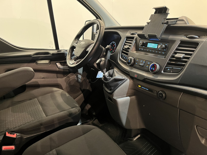 Ford Transit Custom 300 2.0 TDCI L2H1 Trend 130 PK Servicebus / Sortimo Inrichting / Euro 6 / Airco / Cruise Control / Klep / PDC / 3-Zits - Små varebil: bilde 3 Ford Transit Custom 300 2.0 TDCI L2H1 Trend 130 PK Servicebus / Sortimo Inrichting / Euro 6 / Airco / Cruise Control / Klep / PDC / 3-Zits - Små varebil: bilde 3