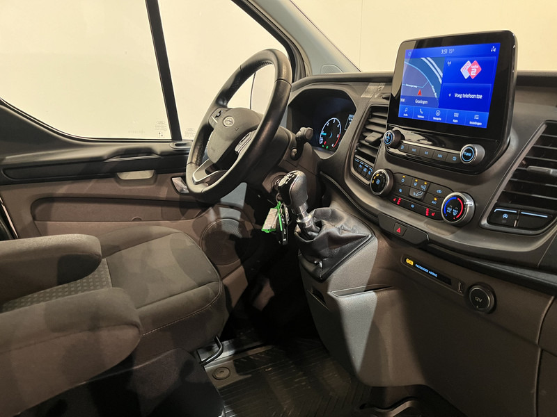 Ford Transit Custom 340 2.0 TDCI L1H1 Trend 130 PK Servicebus / Sortimo Inrichting / Euro 6 / Schuifdeur L + R / 220V. / Airco / Cruise Control / PDC / CarPlay / Trekhaak / Navigatie / 79.500 KM !! - Små varebil: bilde 3 Ford Transit Custom 340 2.0 TDCI L1H1 Trend 130 PK Servicebus / Sortimo Inrichting / Euro 6 / Schuifdeur L + R / 220V. / Airco / Cruise Control / PDC / CarPlay / Trekhaak / Navigatie / 79.500 KM !! - Små varebil: bilde 3