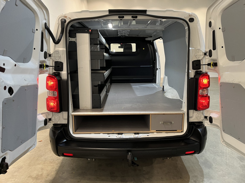 Opel Vivaro 2.0 CDTI L3H1 150 PK Servicebus / Inrichting / Euro 6 / Airco / Cruise Control / Camera / Trekhaak / CarPlay / Navigatie / 3-Zits / - Små varebil: bilde 5 Opel Vivaro 2.0 CDTI L3H1 150 PK Servicebus / Inrichting / Euro 6 / Airco / Cruise Control / Camera / Trekhaak / CarPlay / Navigatie / 3-Zits / - Små varebil: bilde 5