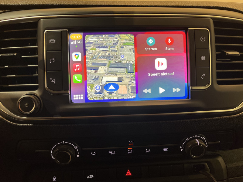 Små varebil, Elektrisk varebil Peugeot e-Expert EV L2 75 kWh Servicebus / Inrichting / 100% Elektrisch / Airco / 220V. / Trekhaak / Camera / Cruise Control / Navigatie / CarPlay / 3-Zits / 1.900 KM !!: bilde 8