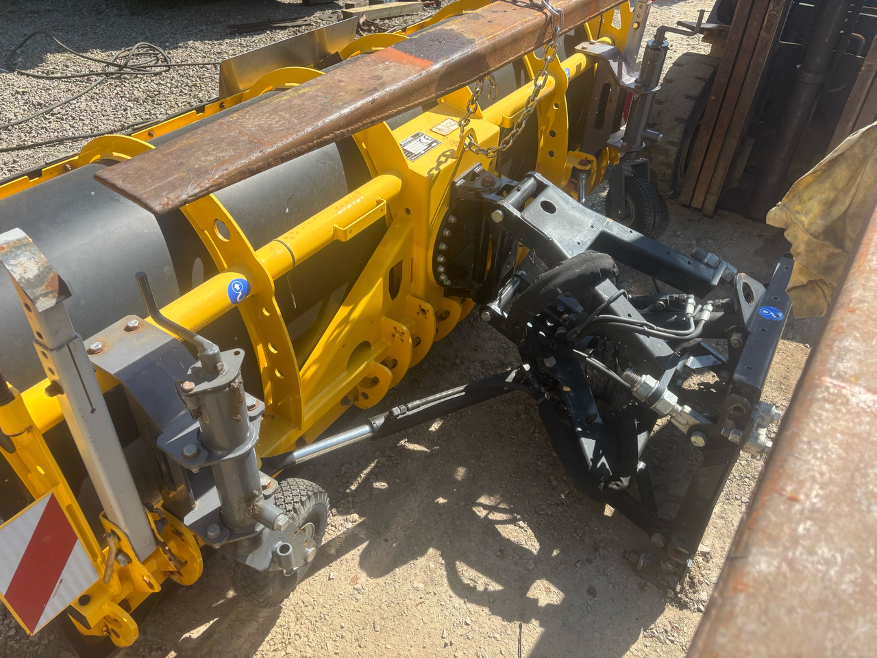 Brøytebil MERCEDES AROCS 1824 4x4BB  GRITTER/SPREADER/PLOUGH: bilde 14