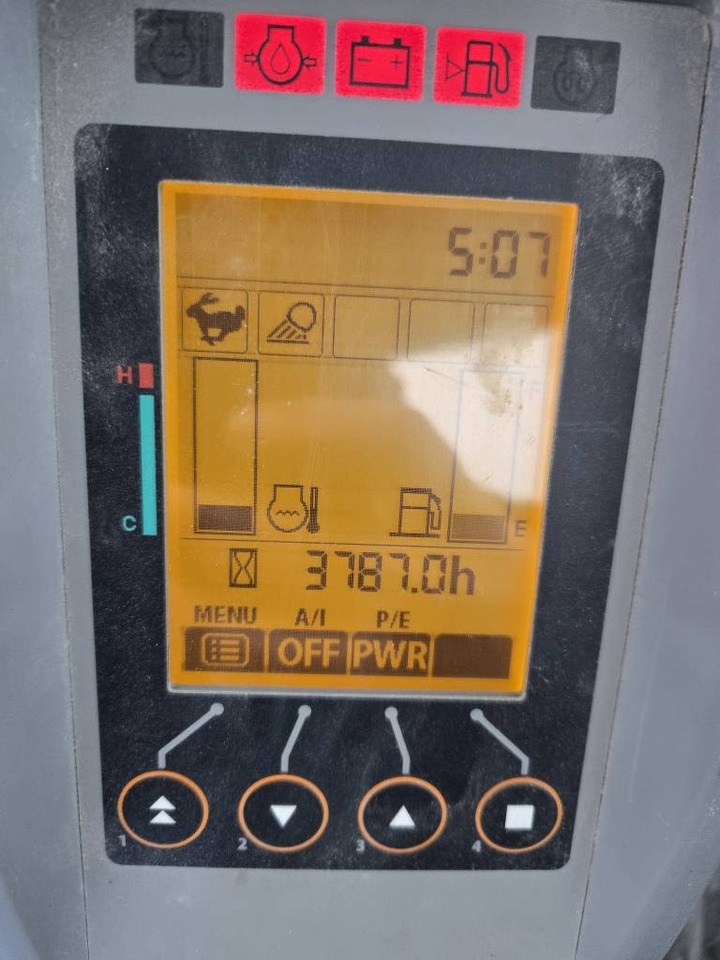 Minigraver Hitachi ZX 38 U-5 A: bilde 18 Minigraver Hitachi ZX 38 U-5 A: bilde 18