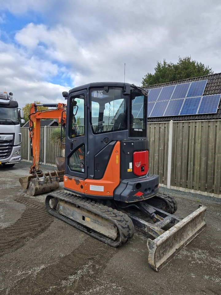 Hitachi ZX 38 U-5 A - Minigraver: bilde 2 Hitachi ZX 38 U-5 A - Minigraver: bilde 2