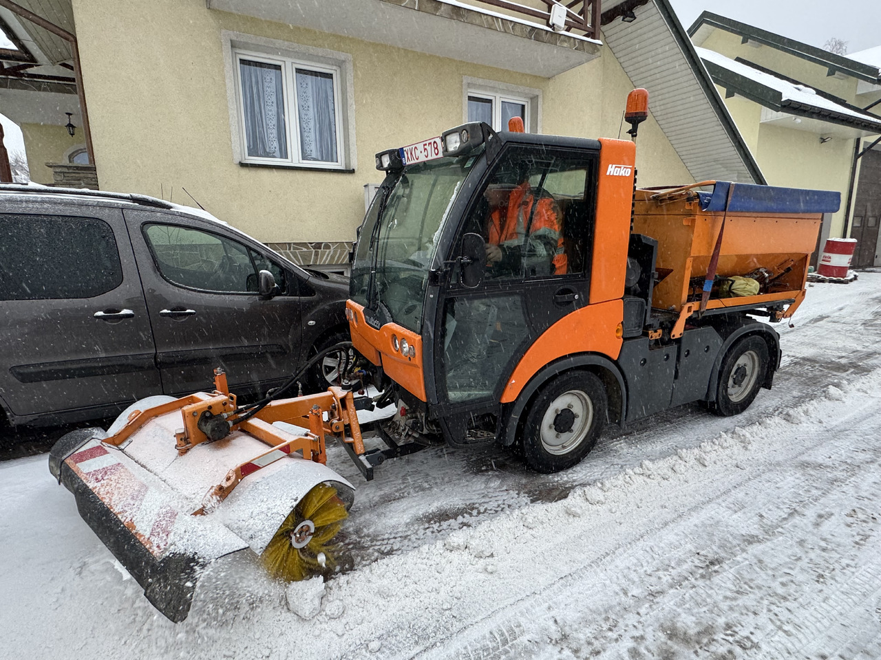 MULTICAR Hako Tremo 4x4 wywrotka Polewaczka zamiatarka pług posypywarka snow schnee - Tippbil: bilde 1 MULTICAR Hako Tremo 4x4 wywrotka Polewaczka zamiatarka pług posypywarka snow schnee - Tippbil: bilde 1