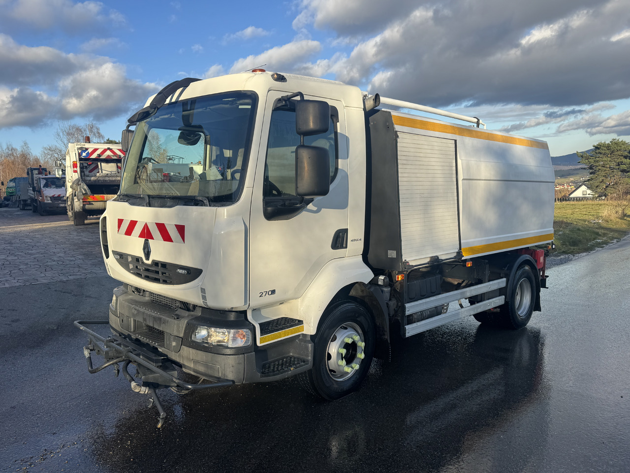 Renault Midlum - Utility-/ Spesiell maskin: bilde 1 Renault Midlum - Utility-/ Spesiell maskin: bilde 1