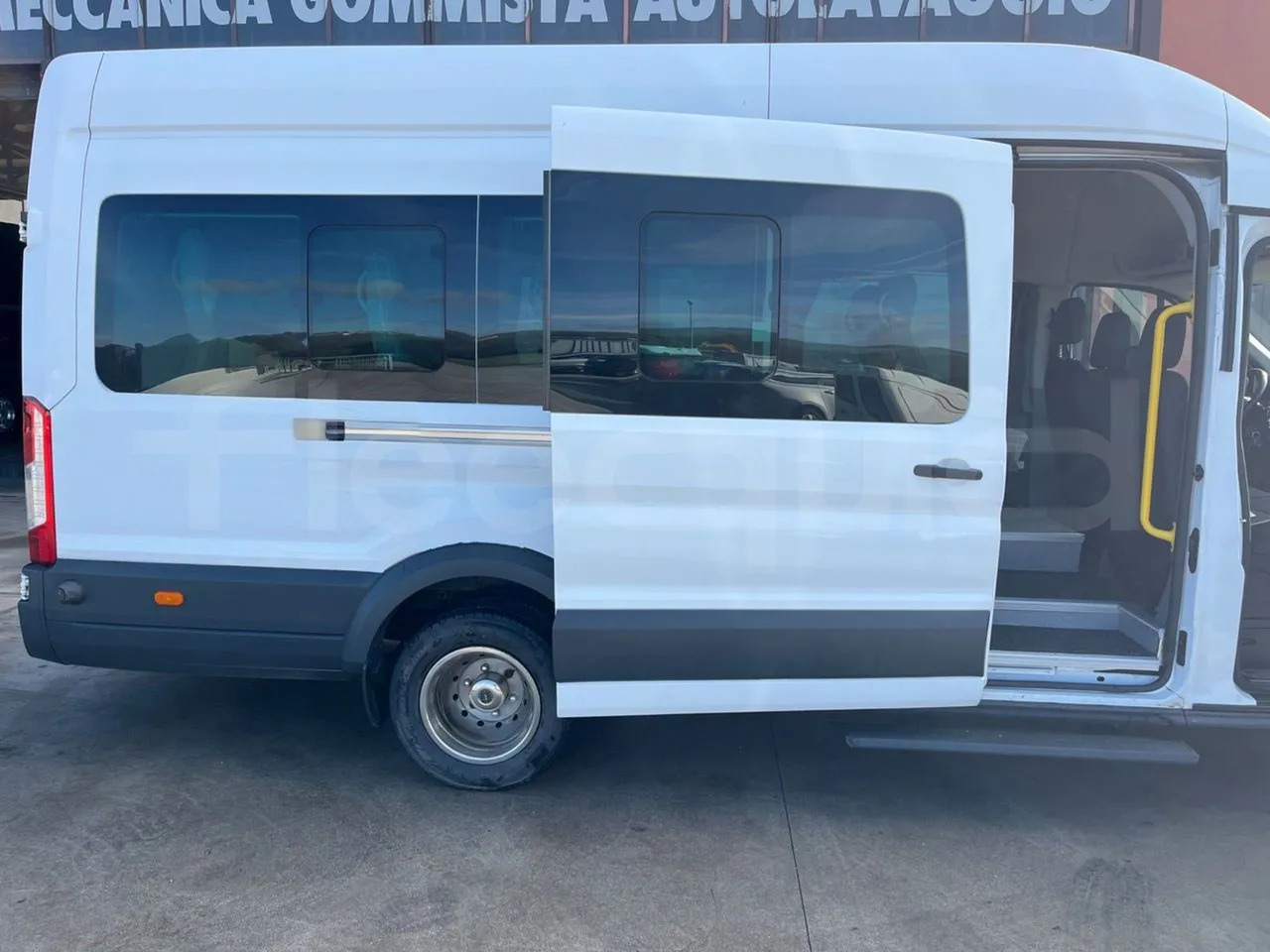 Minibuss, Persontransport Ford Transit: bilde 14