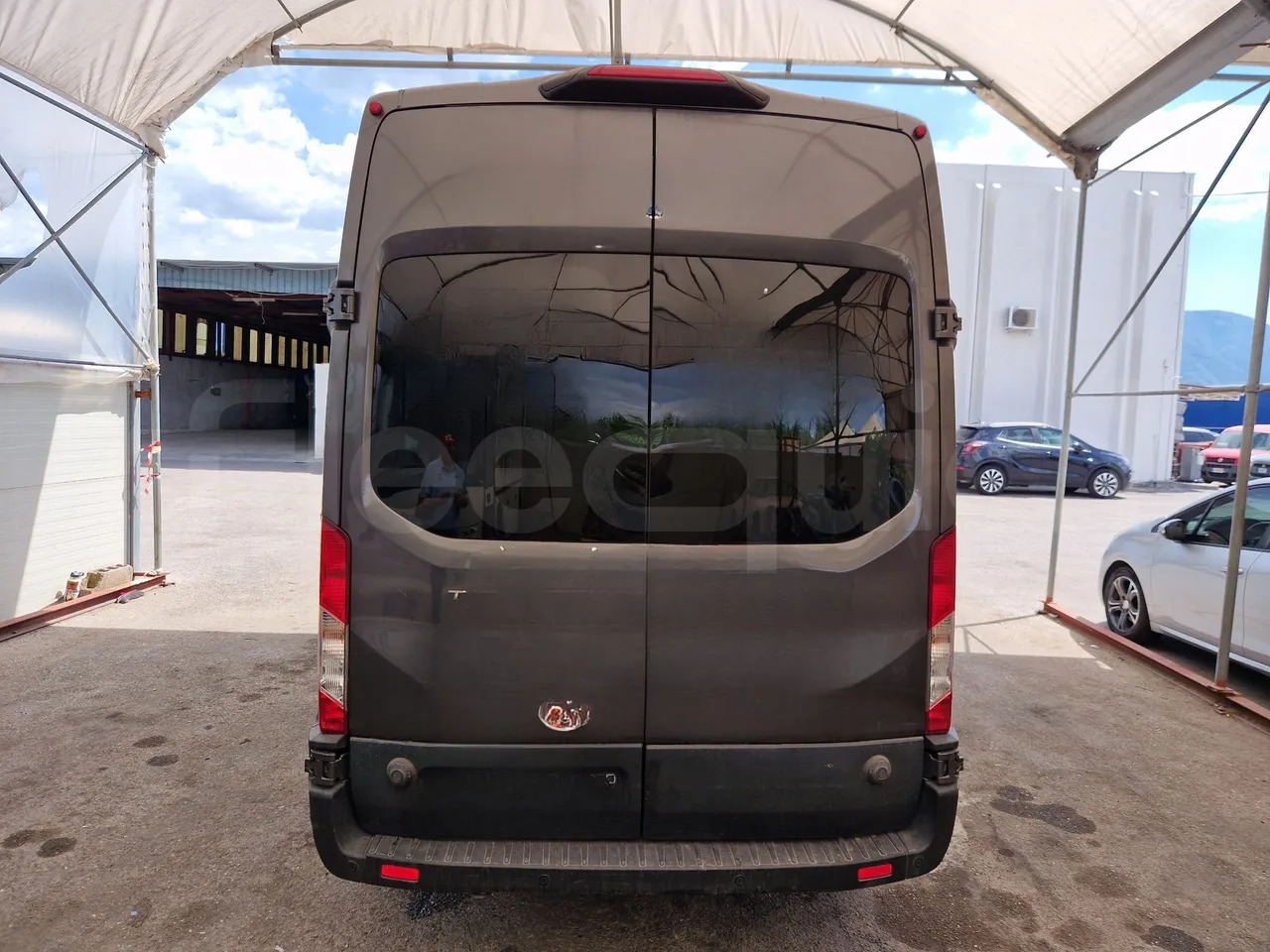 Ford Transit - Forstadsbus: bilde 5 Ford Transit - Forstadsbus: bilde 5