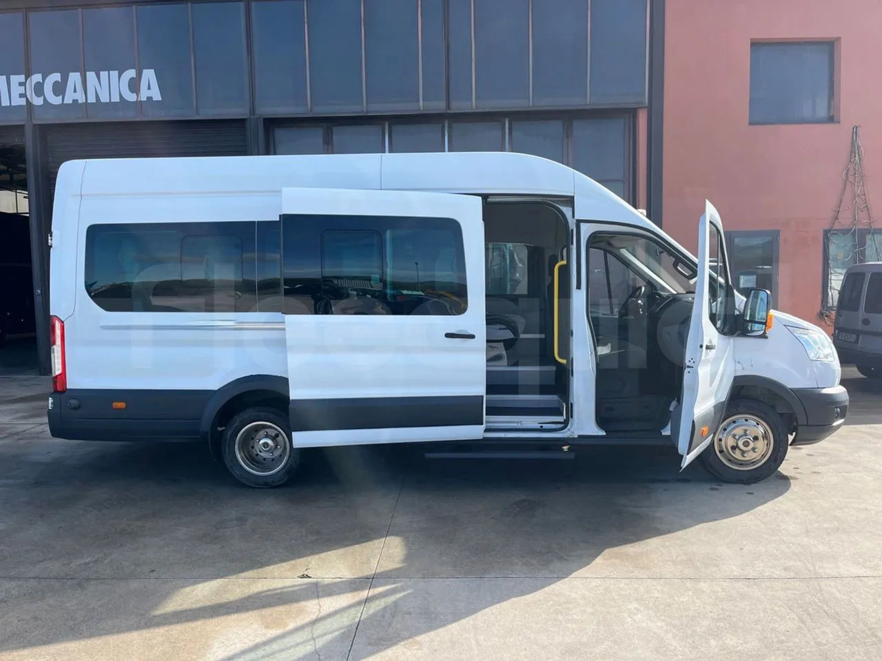Minibuss, Persontransport Ford Transit: bilde 12