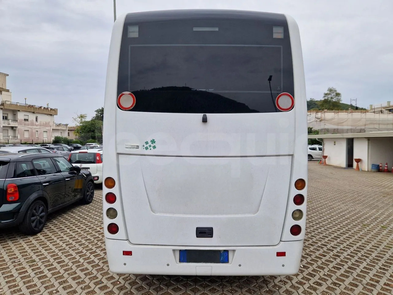 Isuzu Novo - Turistbuss: bilde 5 Isuzu Novo - Turistbuss: bilde 5
