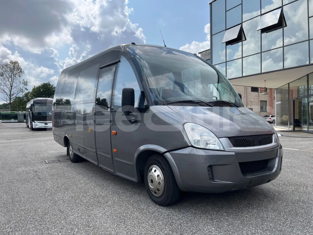 Iveco Daily - Turistbuss: bilde 1 Iveco Daily - Turistbuss: bilde 1