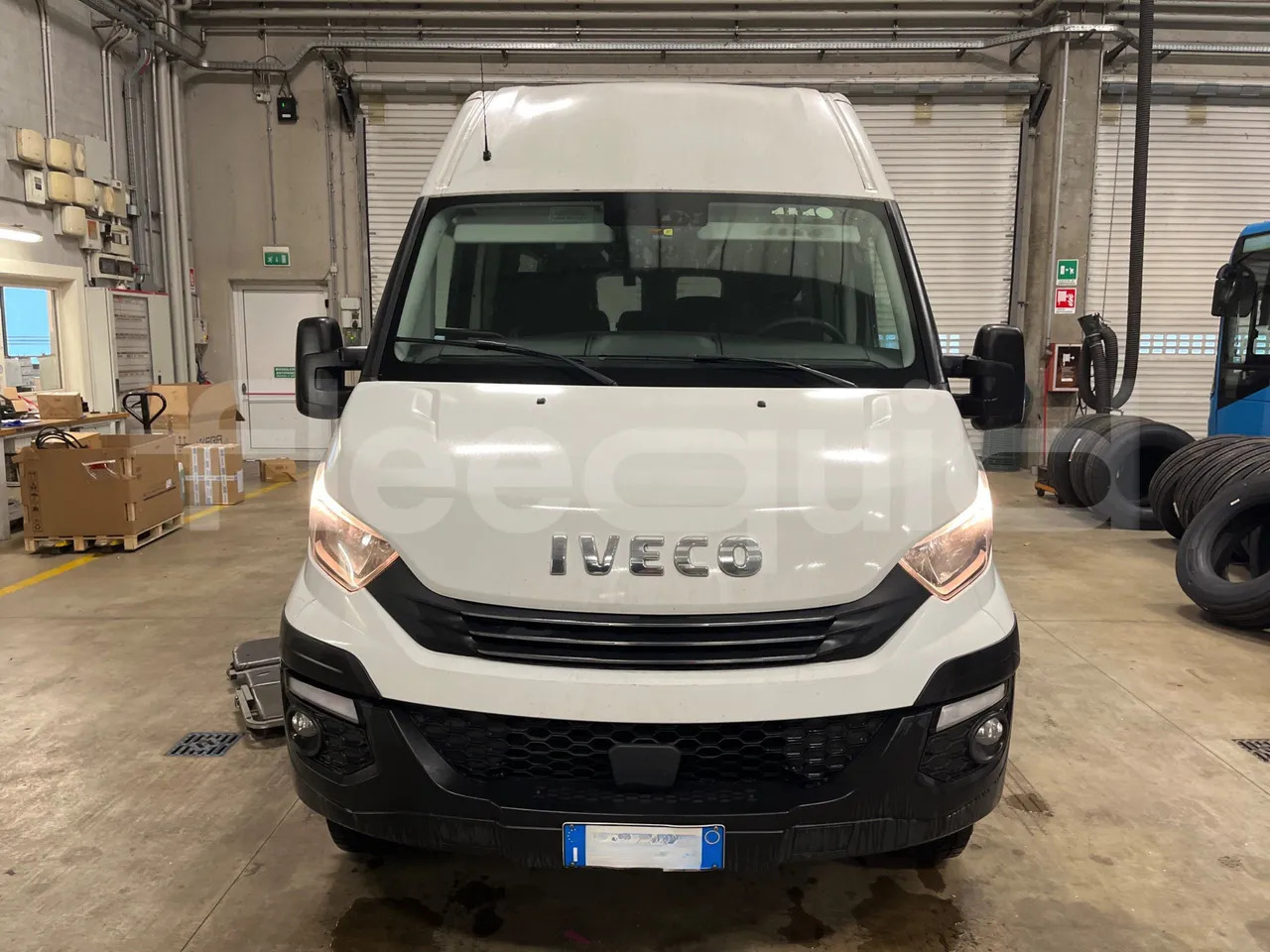 Iveco Daily - Minibuss, Persontransport: bilde 2 Iveco Daily - Minibuss, Persontransport: bilde 2