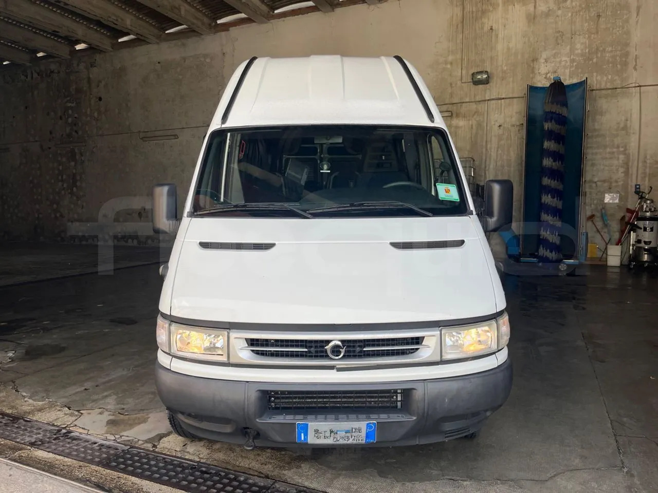 Iveco Daily - Minibuss, Persontransport: bilde 2 Iveco Daily - Minibuss, Persontransport: bilde 2
