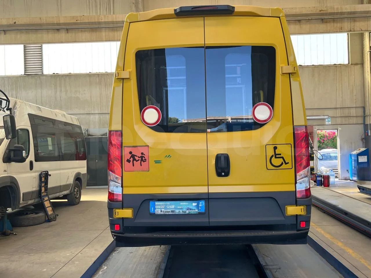 Iveco Daily - Skolebuss: bilde 5 Iveco Daily - Skolebuss: bilde 5