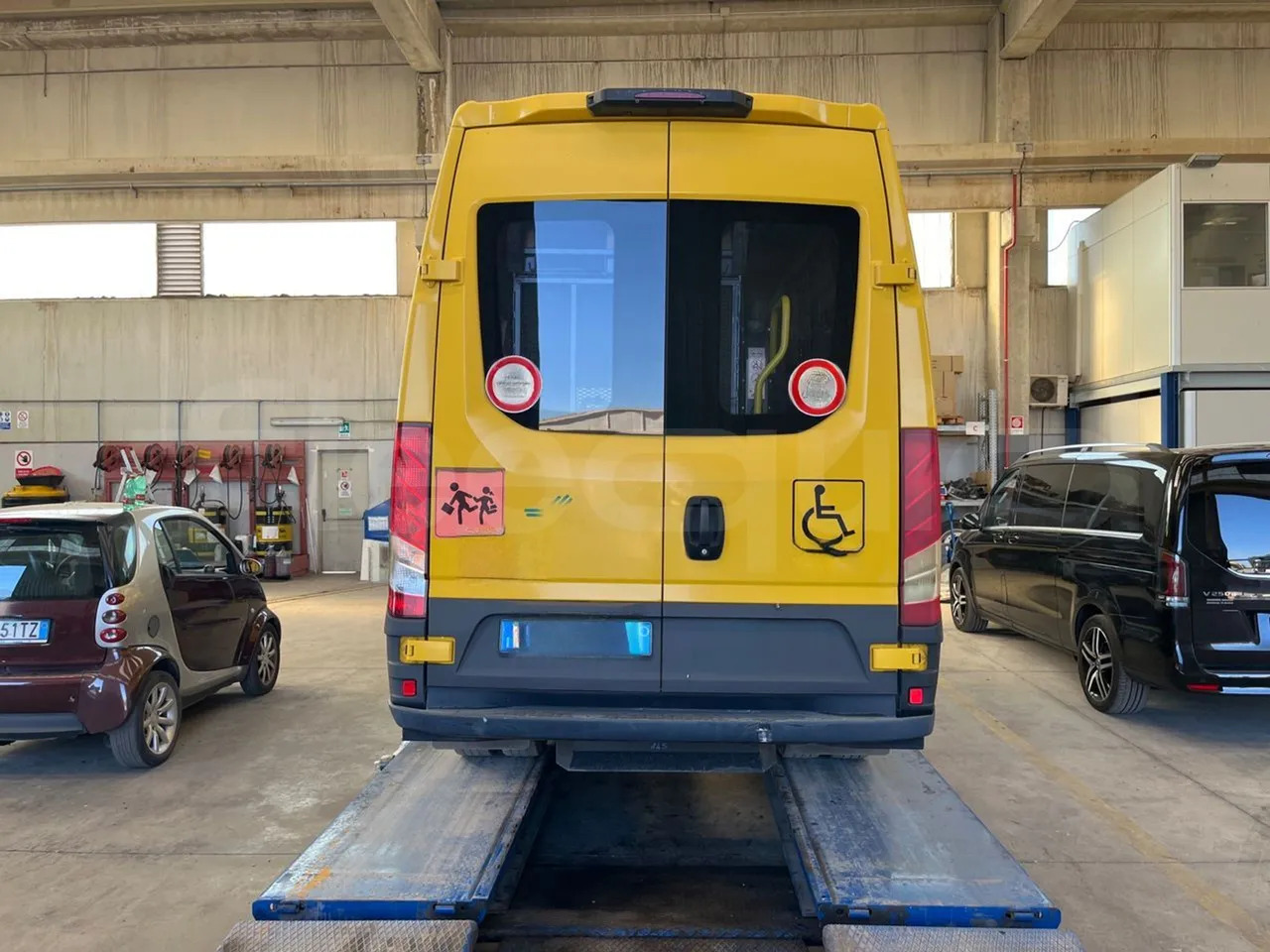 Iveco Daily - Skolebuss: bilde 4 Iveco Daily - Skolebuss: bilde 4