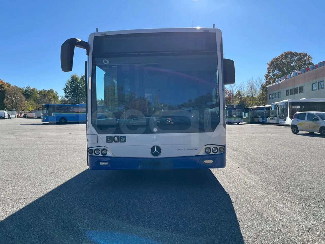 Mercedes-Benz Conecto - Bybuss: bilde 2 Mercedes-Benz Conecto - Bybuss: bilde 2