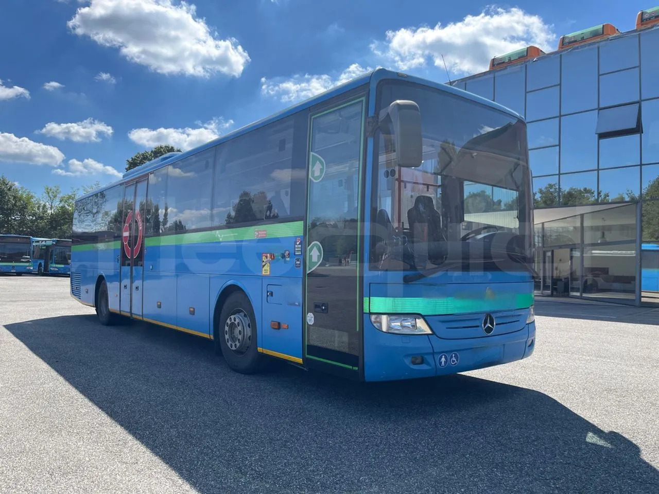 Mercedes-Benz Integro - Forstadsbus: bilde 1 Mercedes-Benz Integro - Forstadsbus: bilde 1