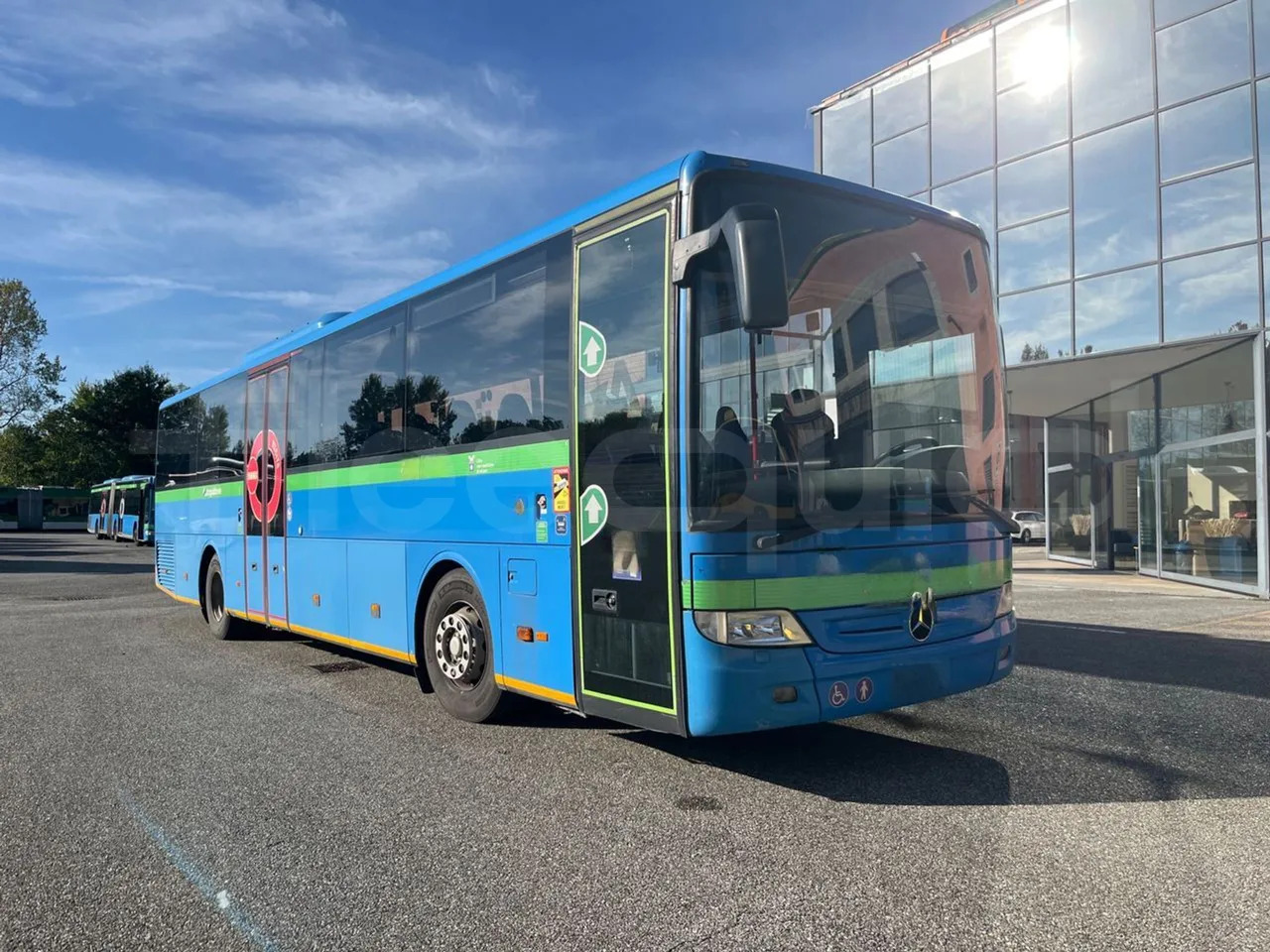 Mercedes-Benz Integro - Forstadsbus: bilde 1 Mercedes-Benz Integro - Forstadsbus: bilde 1