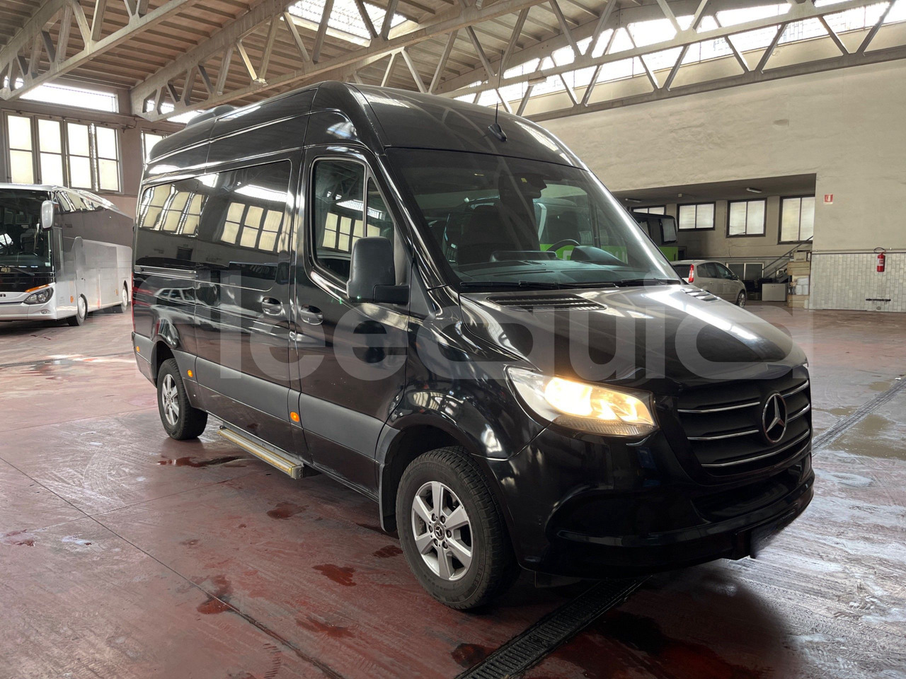 Mercedes-Benz Sprinter - Turistbuss: bilde 1 Mercedes-Benz Sprinter - Turistbuss: bilde 1