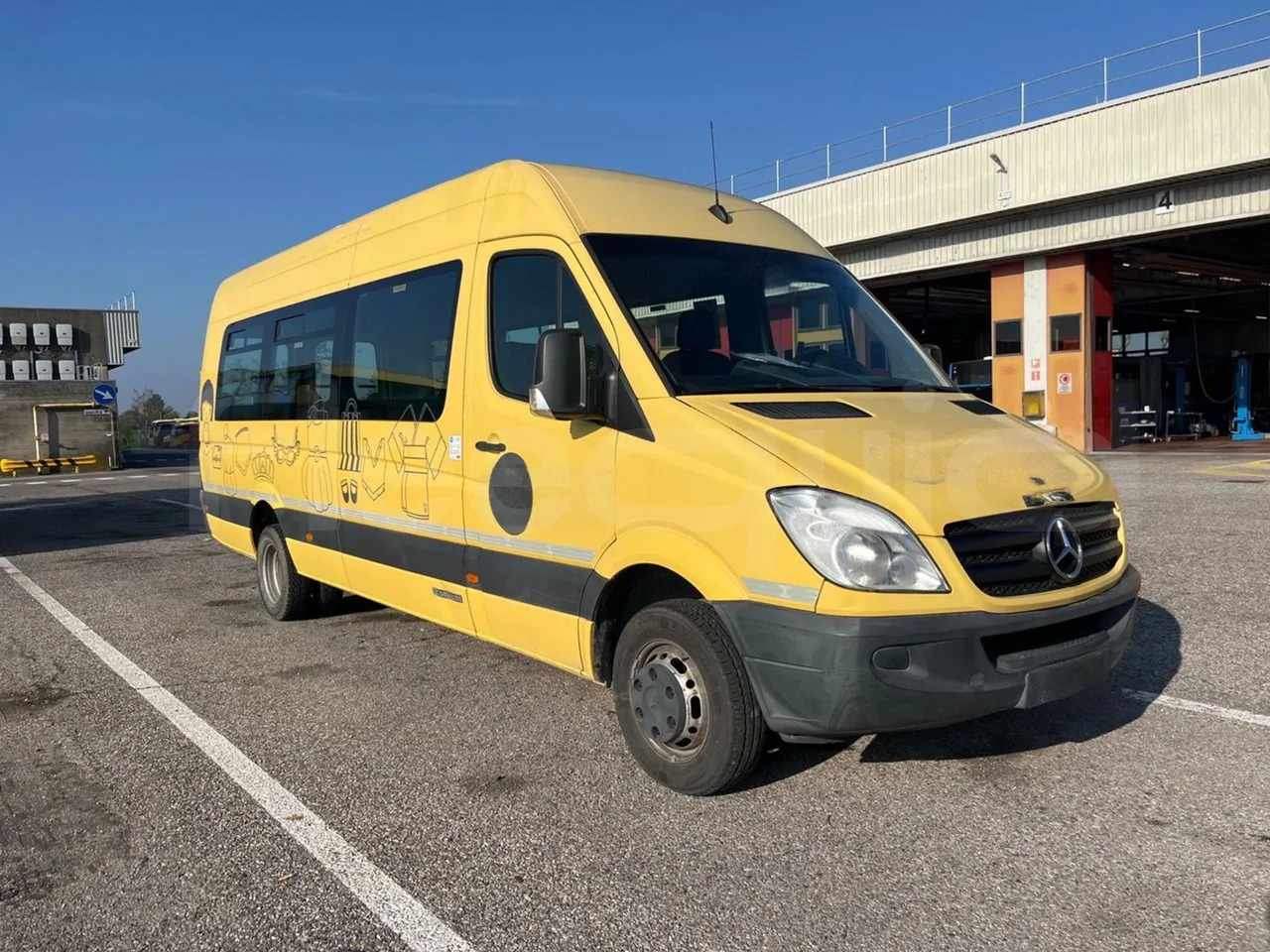 Mercedes-Benz Sprinter - Skolebuss: bilde 1 Mercedes-Benz Sprinter - Skolebuss: bilde 1