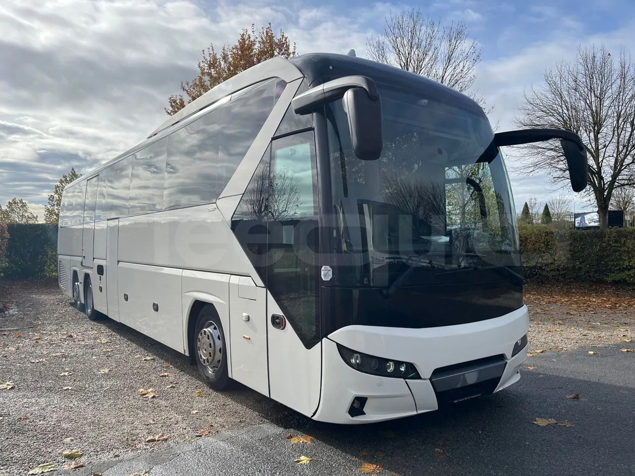 Neoplan Tourliner L - Turistbuss: bilde 1 Neoplan Tourliner L - Turistbuss: bilde 1