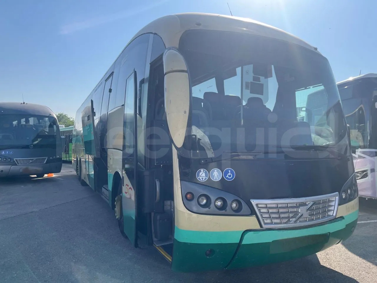 Volvo B12B - Turistbuss: bilde 1 Volvo B12B - Turistbuss: bilde 1