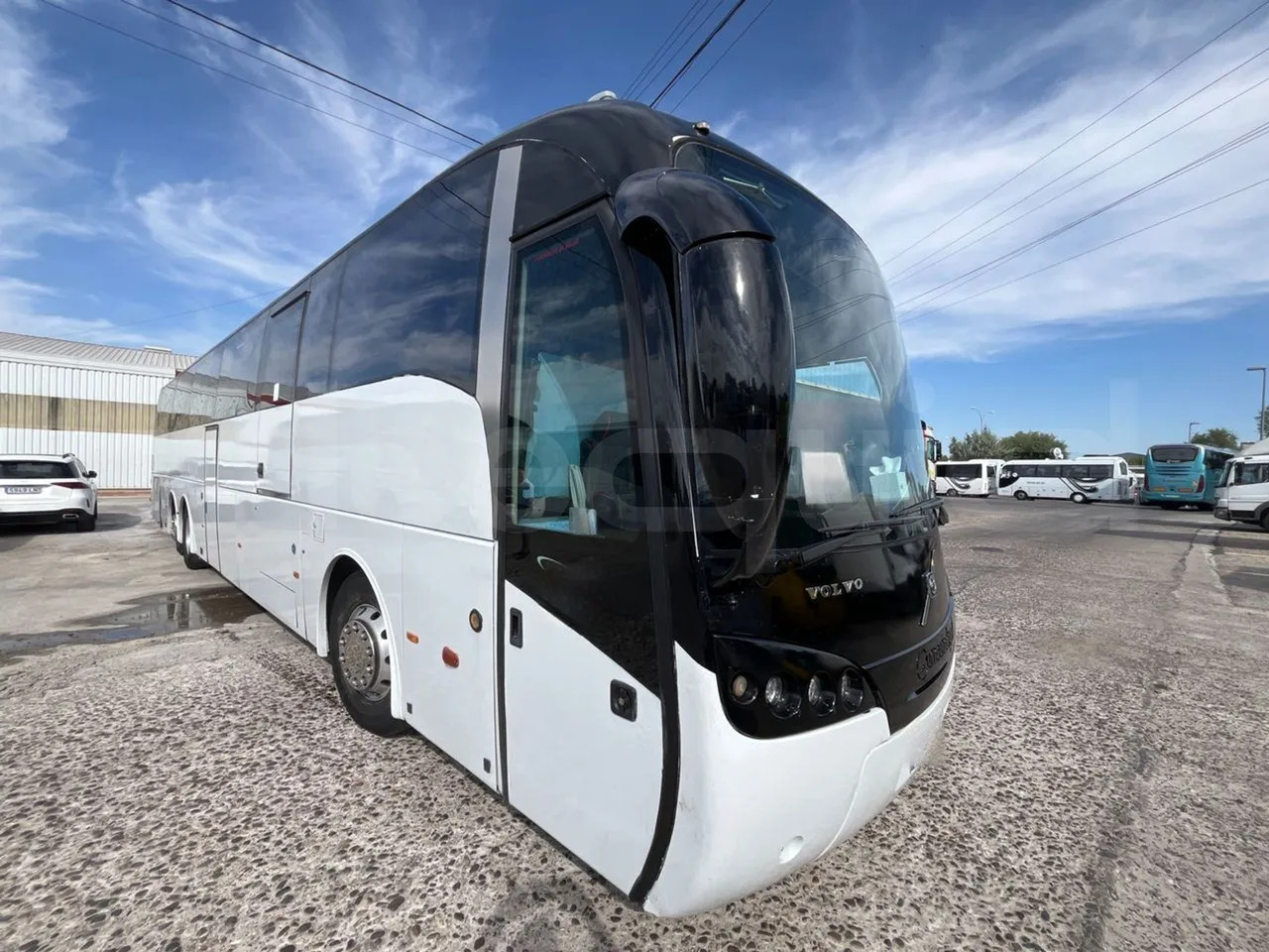 Volvo B12B - Turistbuss: bilde 1 Volvo B12B - Turistbuss: bilde 1