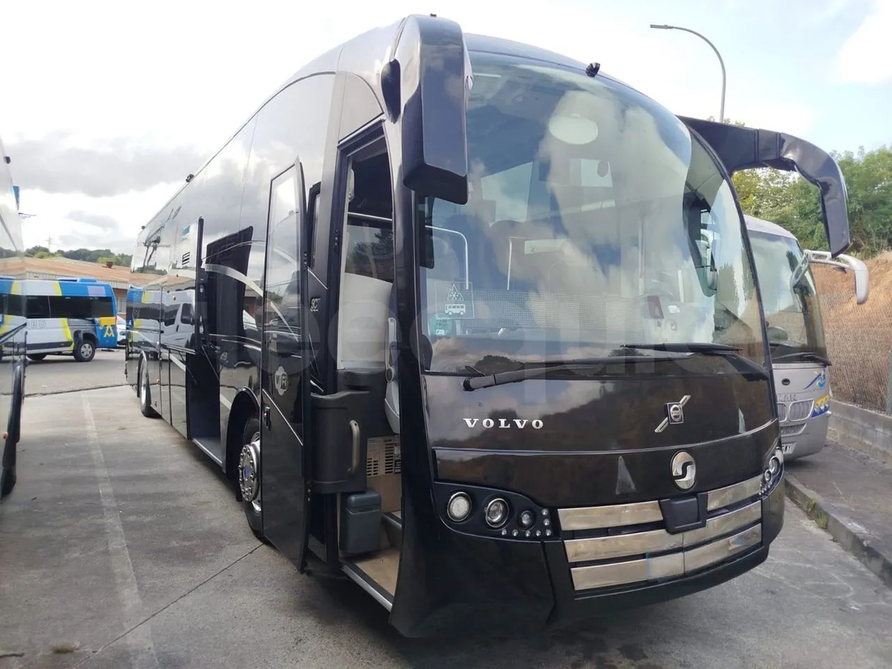 Volvo Sunsundegui - Turistbuss: bilde 1 Volvo Sunsundegui - Turistbuss: bilde 1