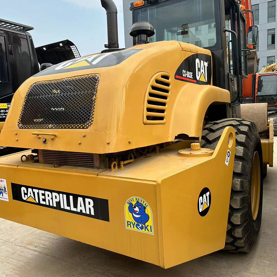 CATERPILLAR CS683E - Kompaktor: bilde 1 CATERPILLAR CS683E - Kompaktor: bilde 1