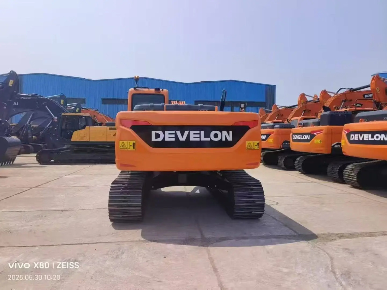 Develon DX220LCA-2M - Gravemaskin: bilde 2 Develon DX220LCA-2M - Gravemaskin: bilde 2