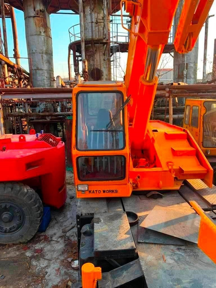 Kato NK 250 E - Allterrengkran: bilde 2 Kato NK 250 E - Allterrengkran: bilde 2