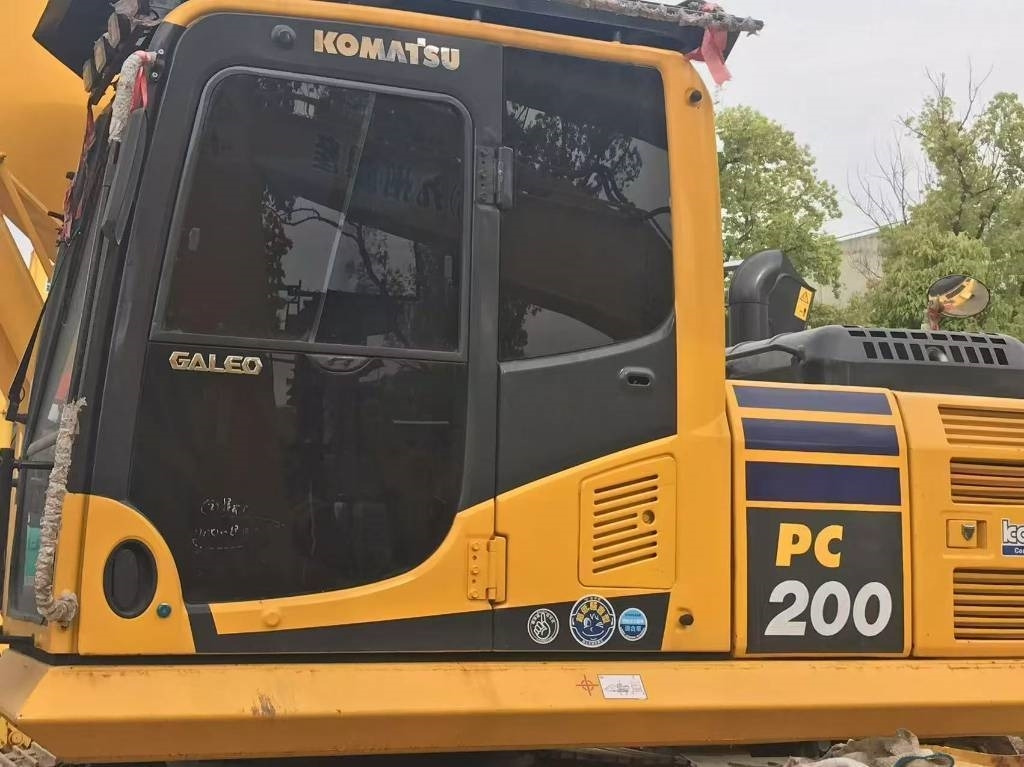 Komatsu PC 200-8 - Beltegraver: bilde 3 Komatsu PC 200-8 - Beltegraver: bilde 3