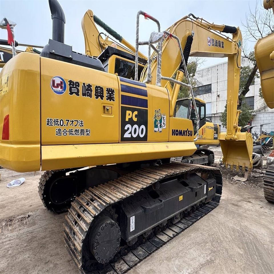 Komatsu PC 200 - Beltegraver: bilde 1 Komatsu PC 200 - Beltegraver: bilde 1