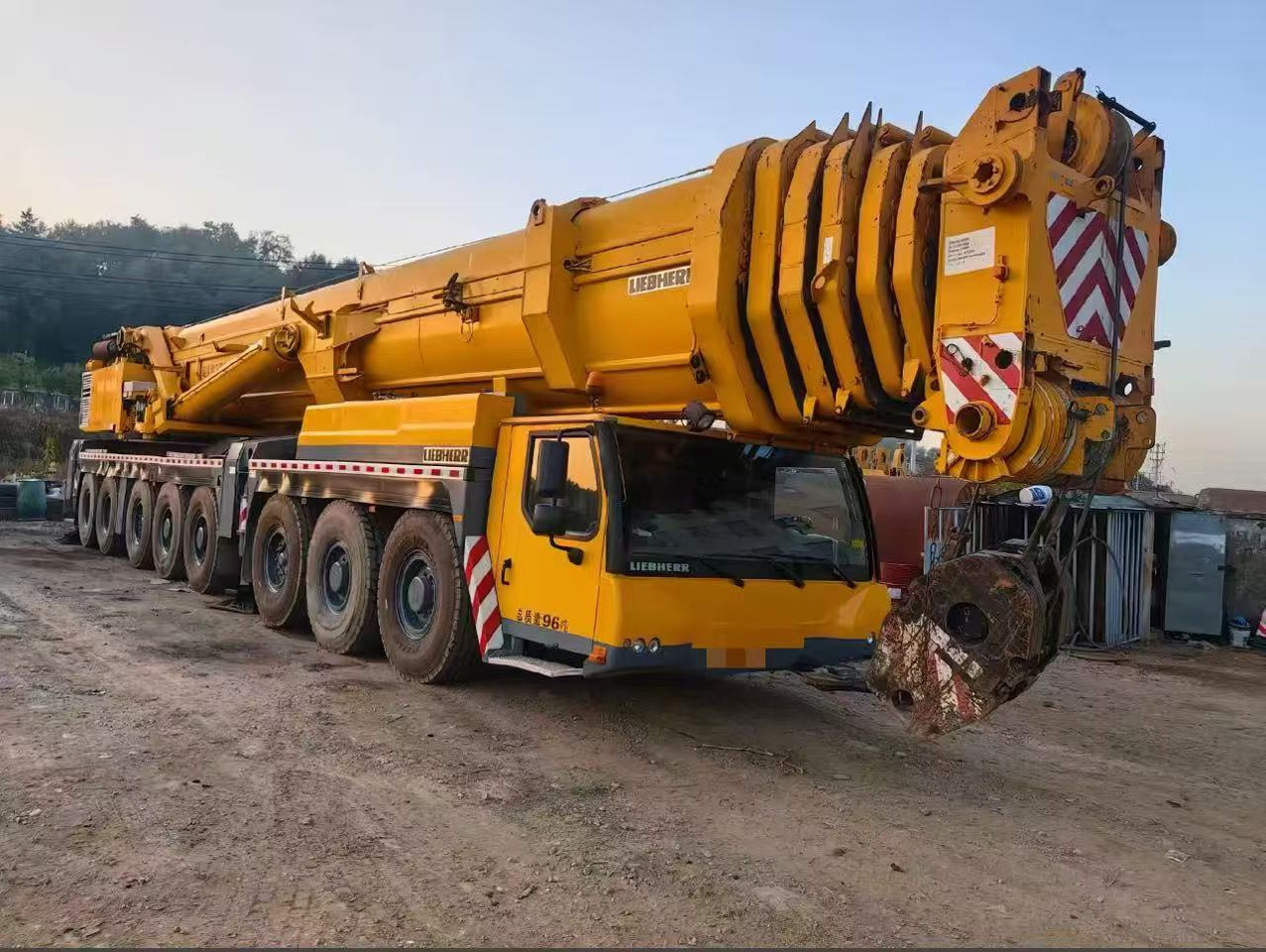 LIEBHERR LTM 1500-8.1 - Allterrengkran: bilde 4 LIEBHERR LTM 1500-8.1 - Allterrengkran: bilde 4