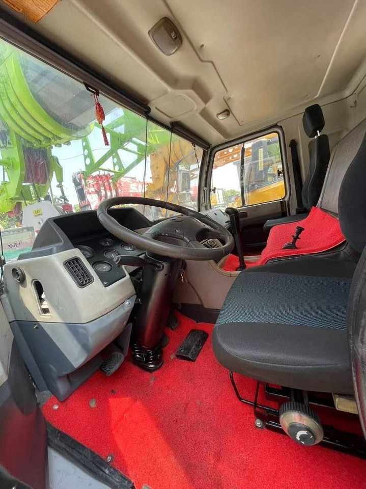 Zoomlion ZTC251V - Mobilkran: bilde 4 Zoomlion ZTC251V - Mobilkran: bilde 4