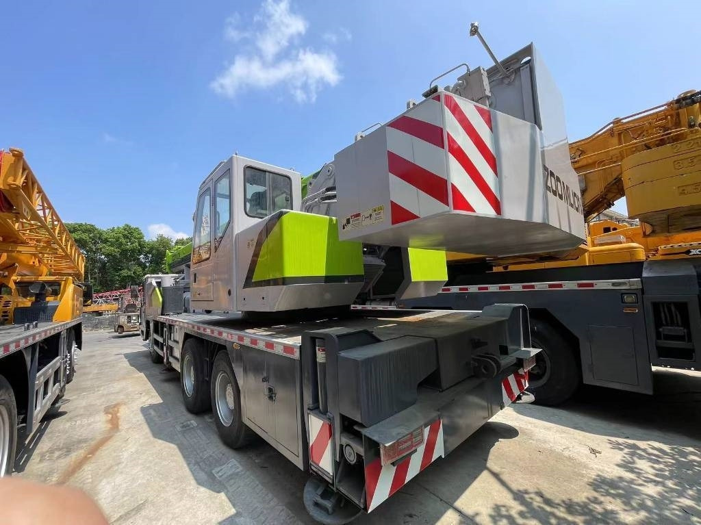 Zoomlion ZTC251V - Mobilkran: bilde 3 Zoomlion ZTC251V - Mobilkran: bilde 3