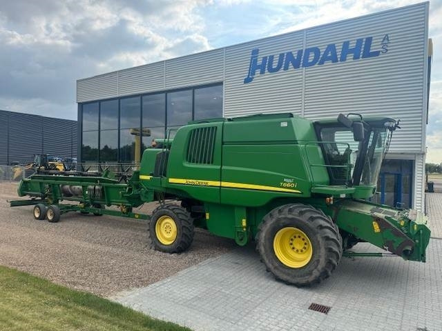John Deere T660I - Skurtresker: bilde 1 John Deere T660I - Skurtresker: bilde 1