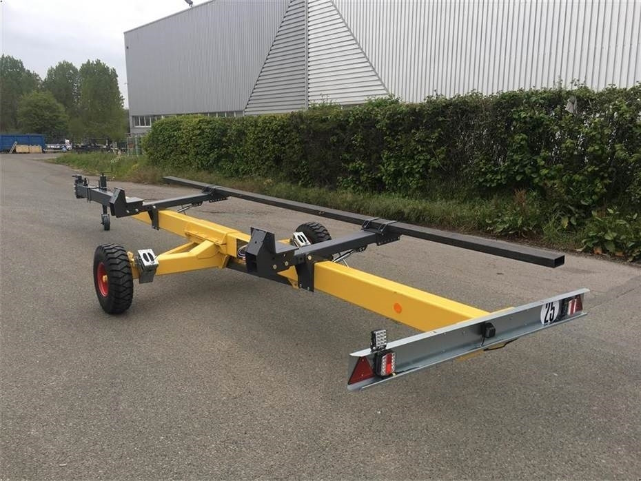 Louis Cochet VOGN FOR 15F PICKUP. - Skjærebordsvogn: bilde 1 Louis Cochet VOGN FOR 15F PICKUP. - Skjærebordsvogn: bilde 1