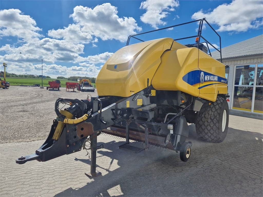 New Holland BB9090 + POMI VOGN - Firkantpresse: bilde 2 New Holland BB9090 + POMI VOGN - Firkantpresse: bilde 2