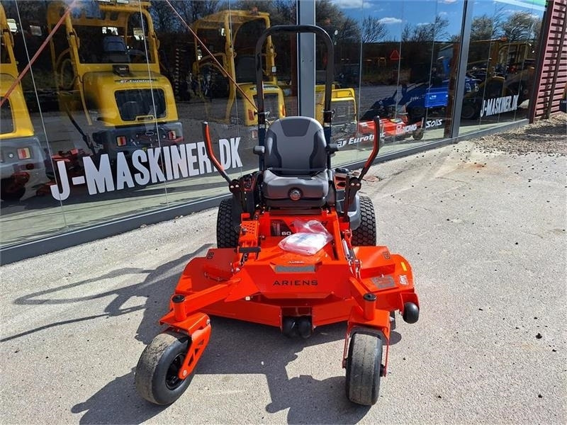 Ariens Zenith 60" (152 cm Klippe bredde) - Kommunale traktor: bilde 2 Ariens Zenith 60" (152 cm Klippe bredde) - Kommunale traktor: bilde 2