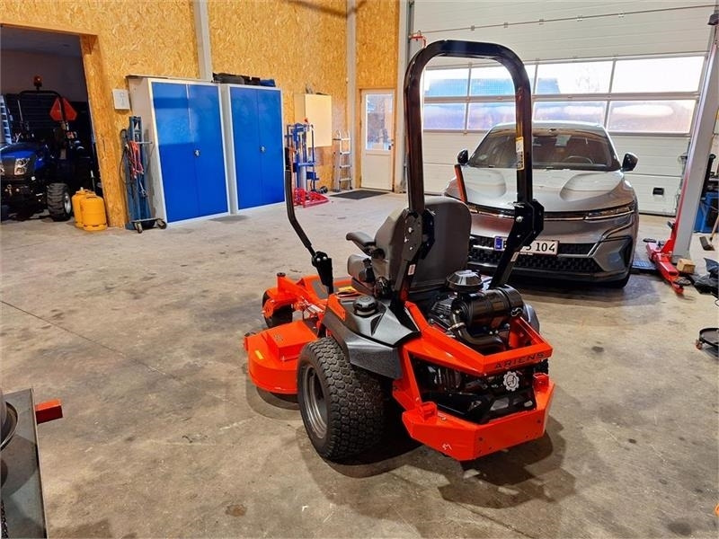 Ariens Zenith 60" SD - Kommunale traktor: bilde 3 Ariens Zenith 60" SD - Kommunale traktor: bilde 3