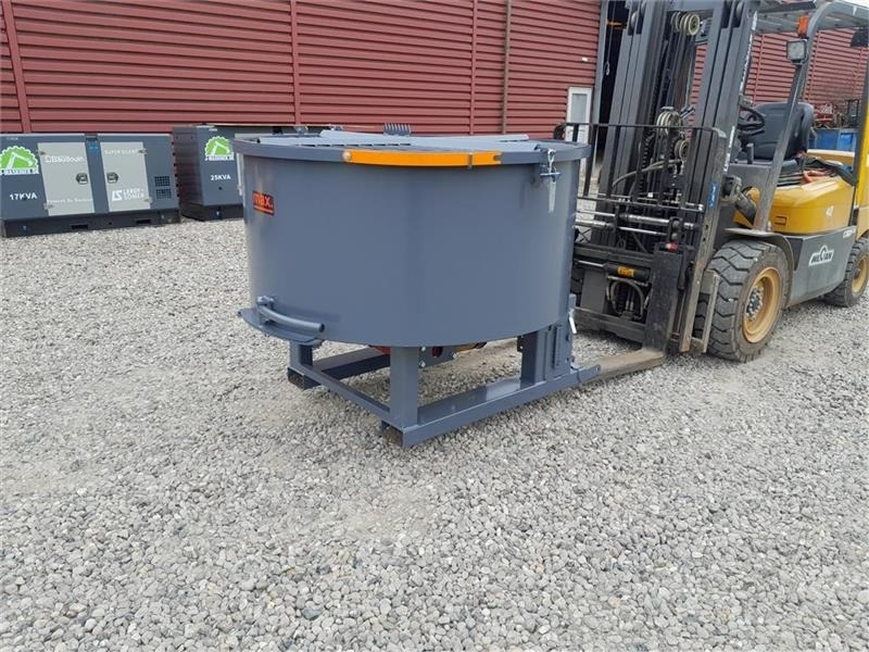 - - - FK MASCHINERY - Betongblander: bilde 1 - - - FK MASCHINERY - Betongblander: bilde 1